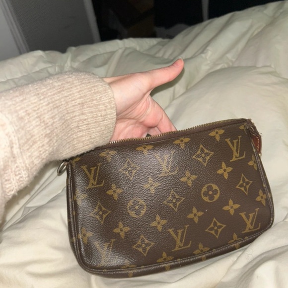 Louis Vuitton vintage pochette accessoire - Picture 3 of 8